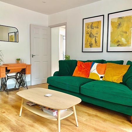 The Nook - A Stylish Apartment With Garden, Near The Beach バーウィック・アポン・ツイード エクステリア 写真