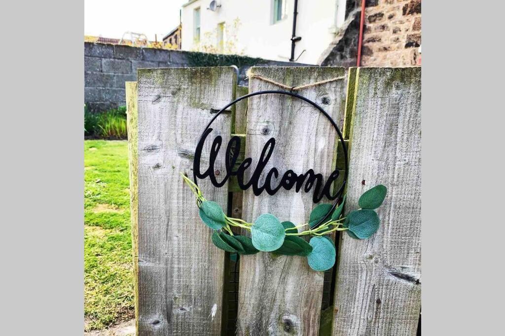 The Nook - A Stylish Apartment With Garden, Near The Beach バーウィック・アポン・ツイード エクステリア 写真