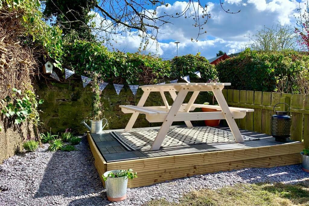 The Nook - A Stylish Apartment With Garden, Near The Beach バーウィック・アポン・ツイード エクステリア 写真