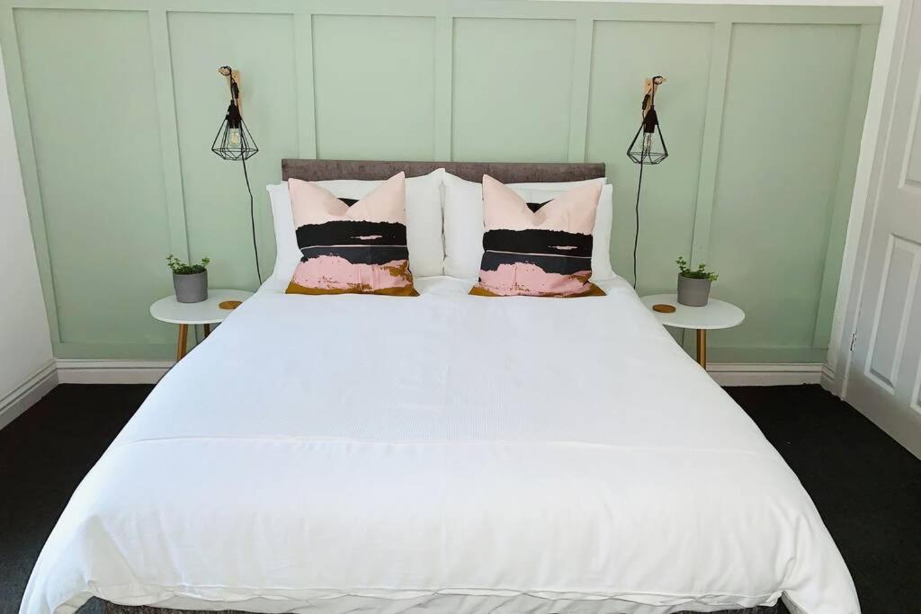 The Nook - A Stylish Apartment With Garden, Near The Beach バーウィック・アポン・ツイード エクステリア 写真