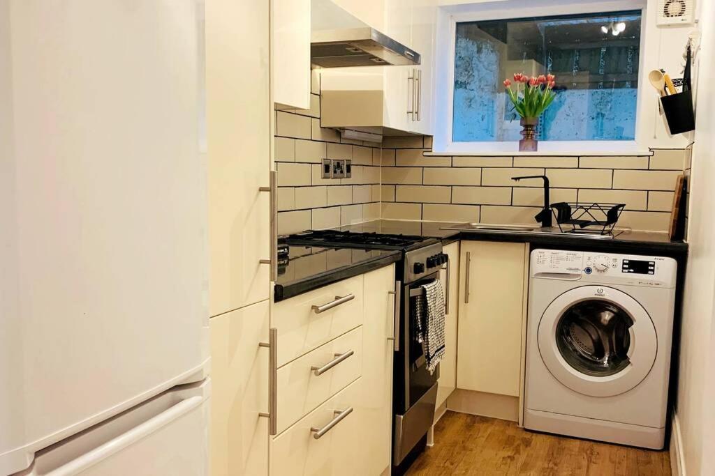 The Nook - A Stylish Apartment With Garden, Near The Beach バーウィック・アポン・ツイード エクステリア 写真