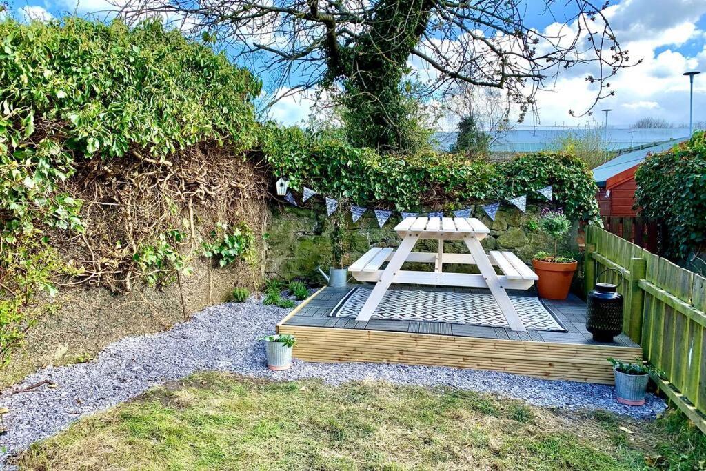 The Nook - A Stylish Apartment With Garden, Near The Beach バーウィック・アポン・ツイード エクステリア 写真