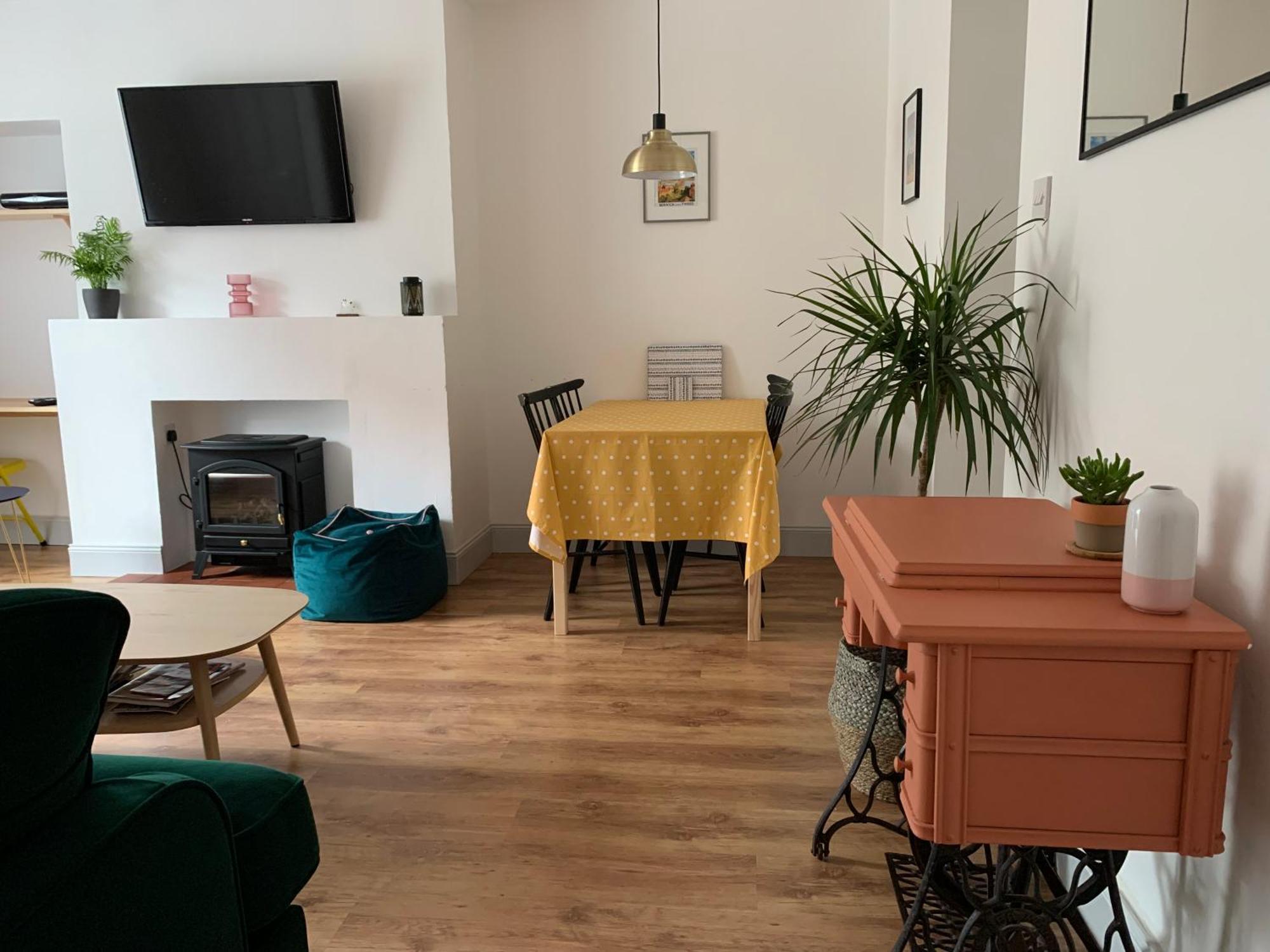 The Nook - A Stylish Apartment With Garden, Near The Beach バーウィック・アポン・ツイード エクステリア 写真
